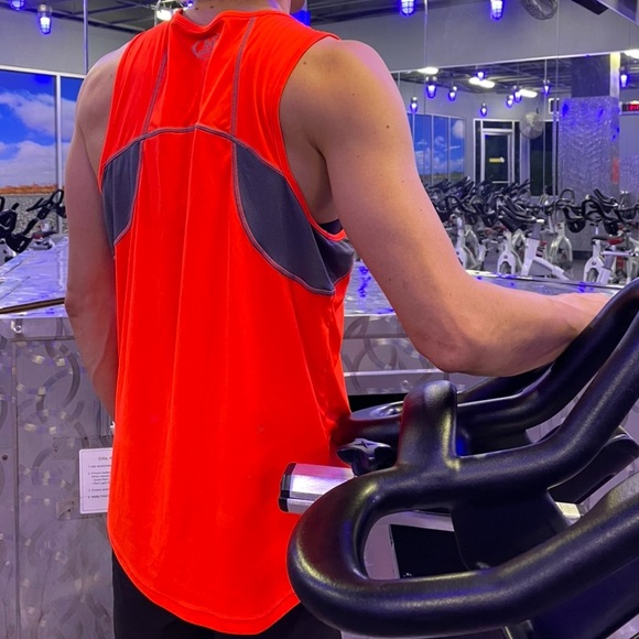 UNDER ARMOUR MEN NEON ORANGE REFLECTIVE SILVER HEATGEAR TANK TOP VEST SHIRT JOCK - Picture 3 of 15